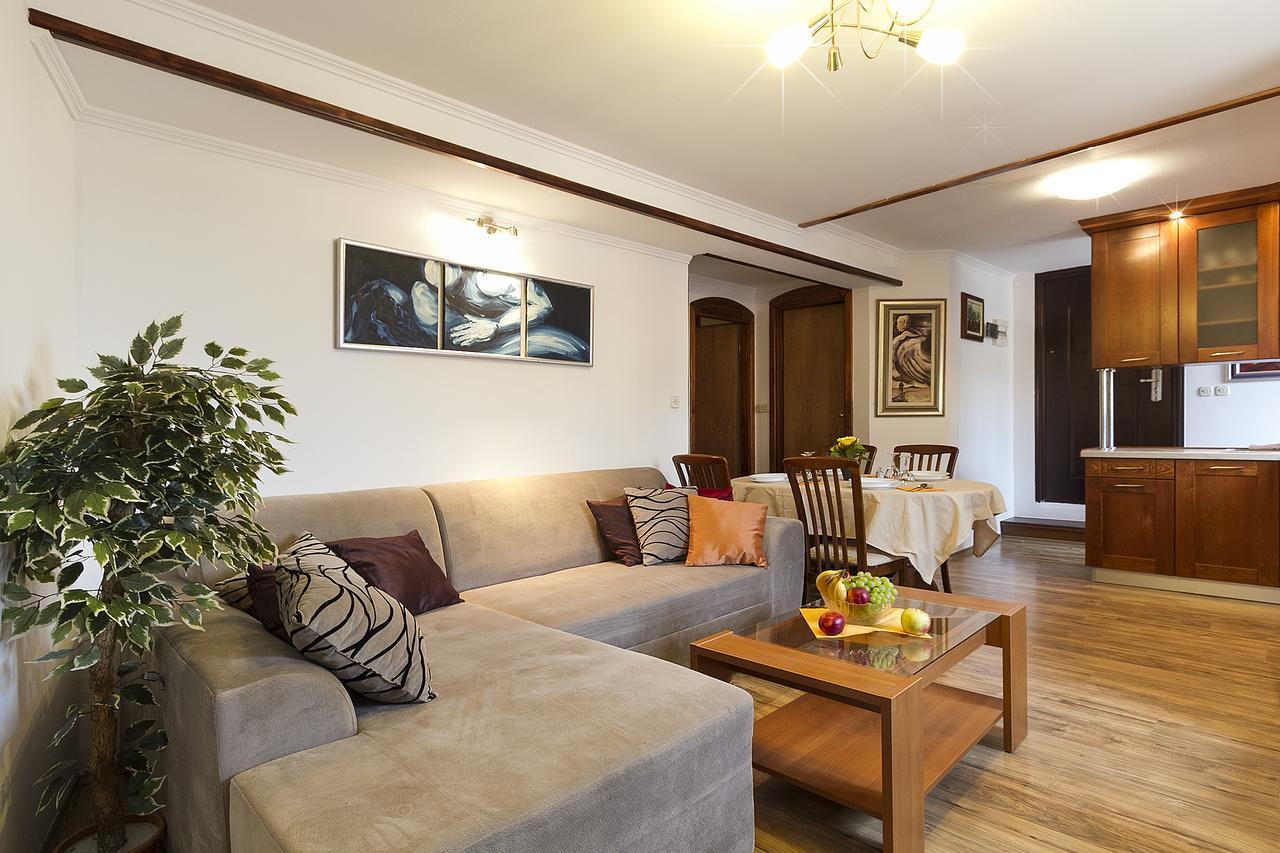 Apartment Nino Ровинь Номер фото